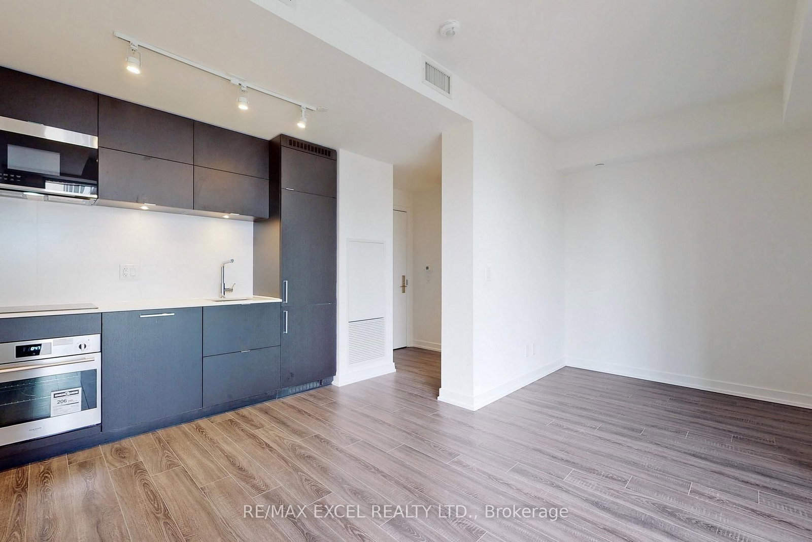 20 Edward Street, Unit 1720 - Photo 7