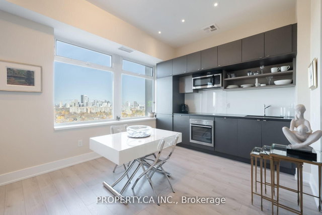 1728 - 111 St Clair Avenue W