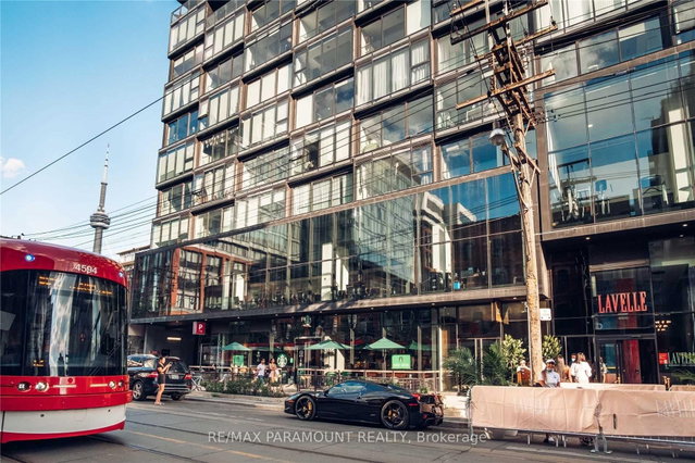 1127 - 629 King Street W