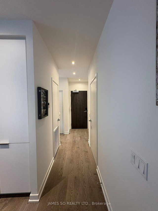 401 - 22 Lombard Street