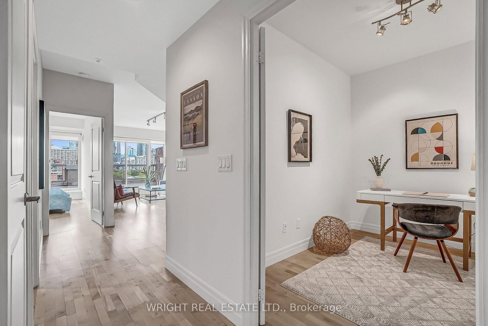 Listing Image 3