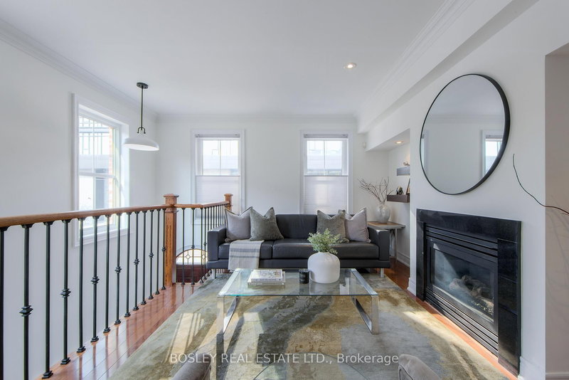 188 McCaul St, Toronto, M5T 1W5 | Image 2