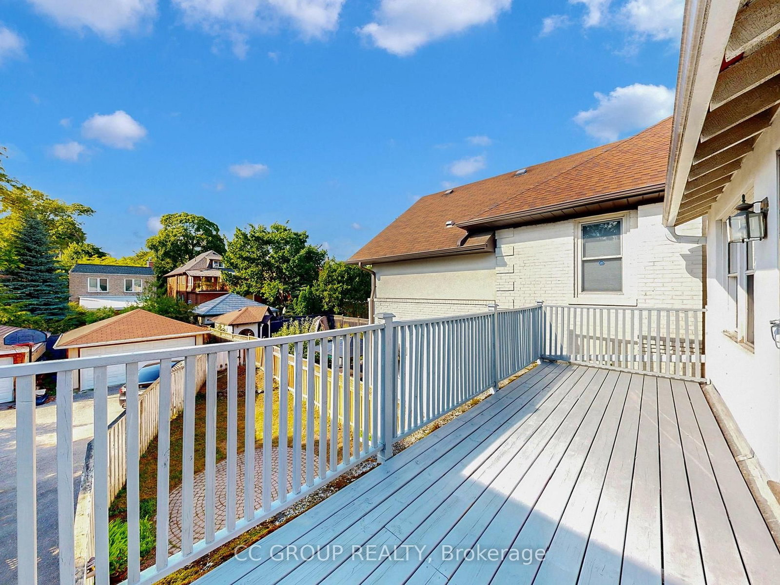 Listing Image 44