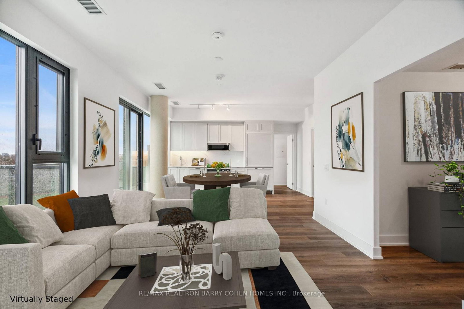 Listing Image 9