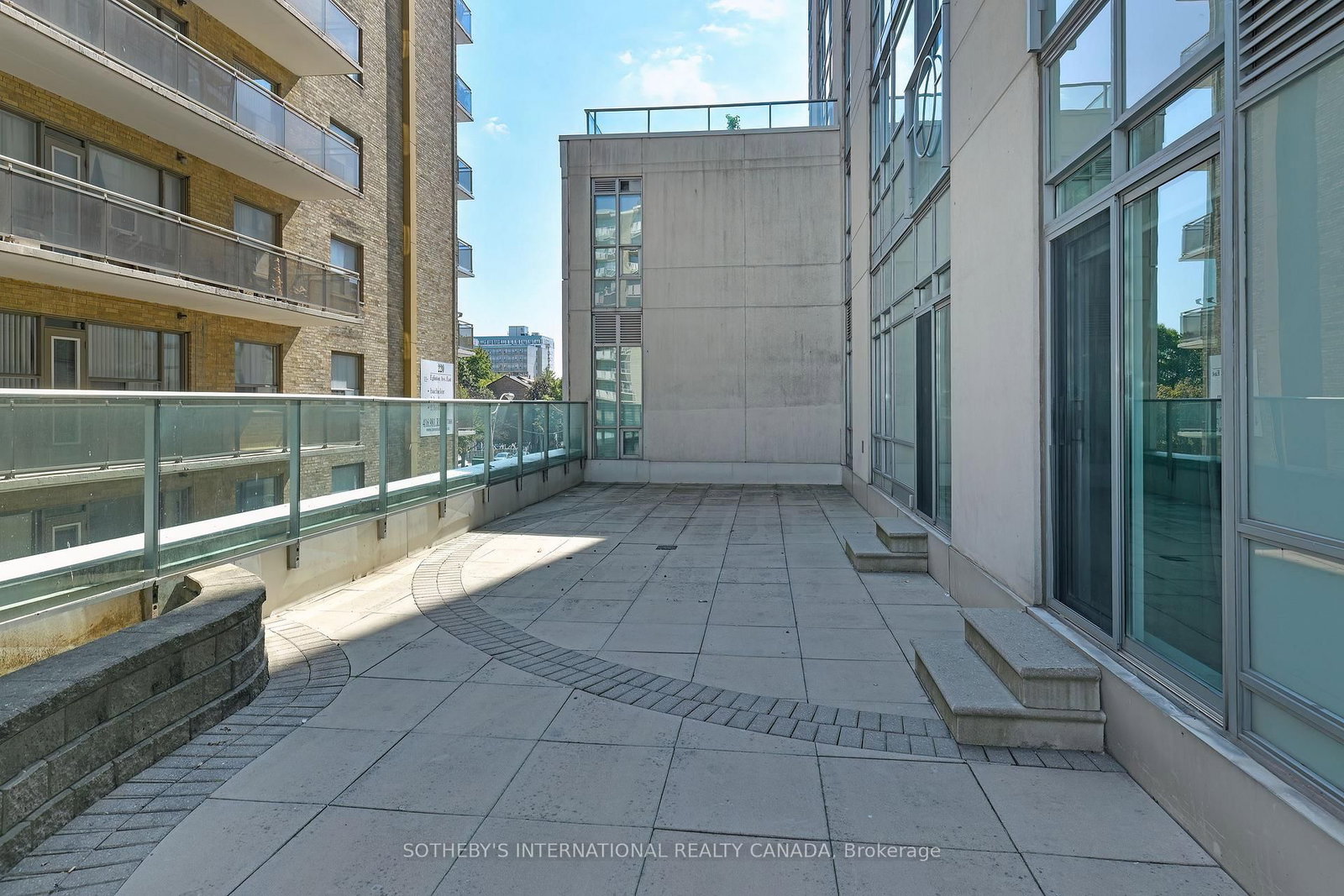 Listing Image 30