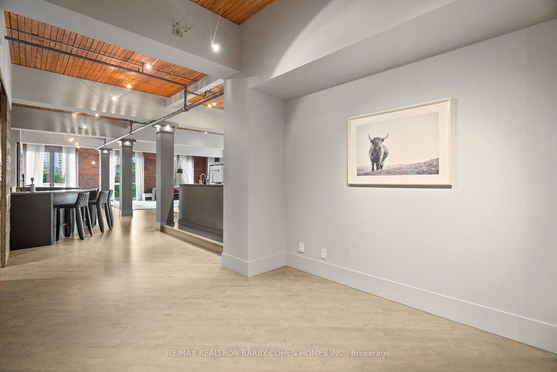 300 - 468 Wellington St W, Toronto, M5V 1E3 | Image 3