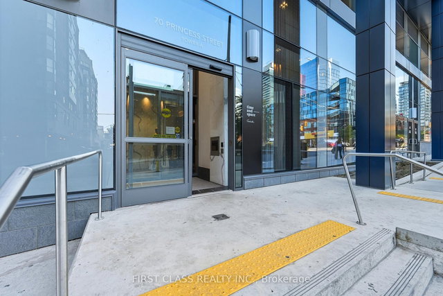 2706 E - 70 Princess Street