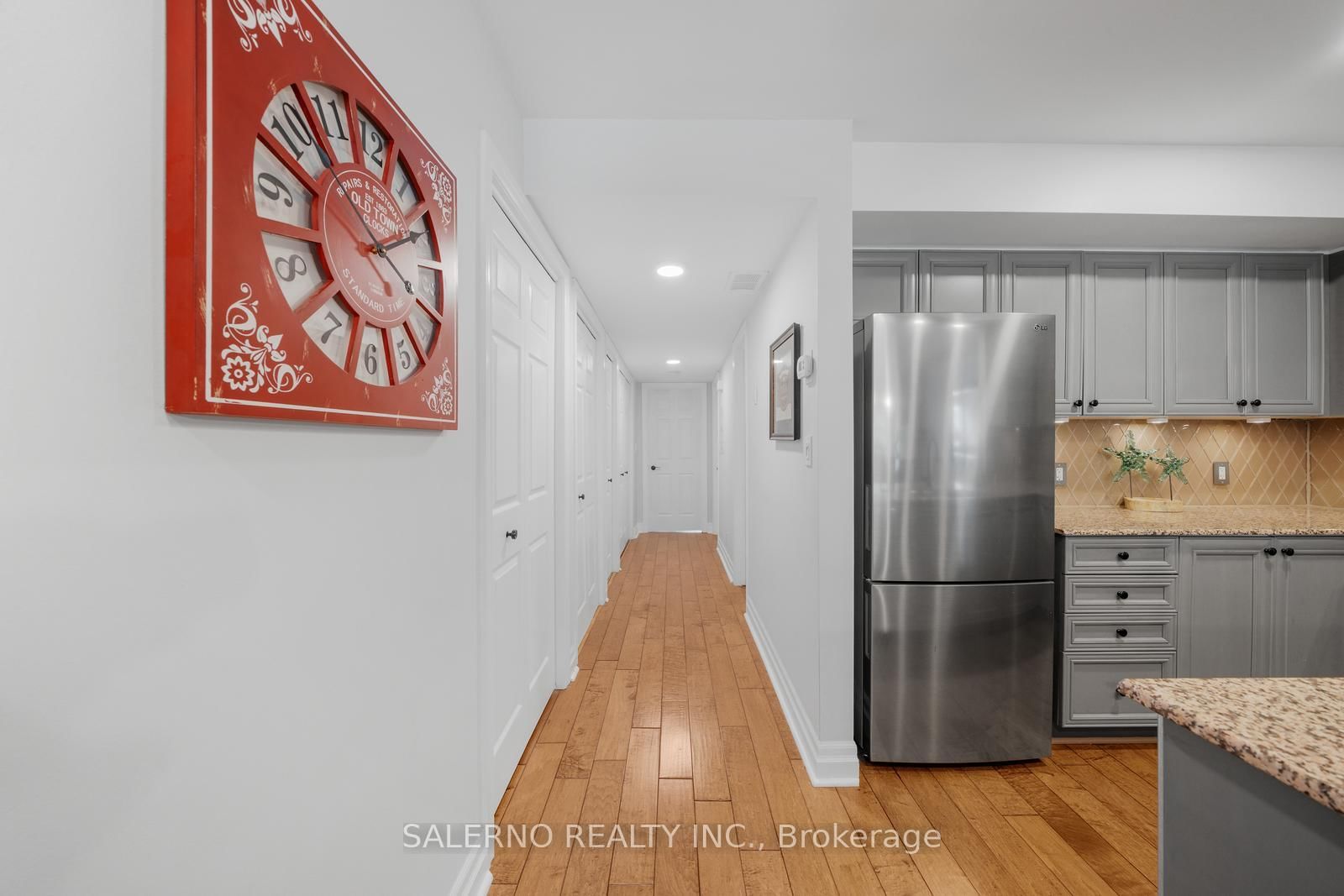 Listing Image 21