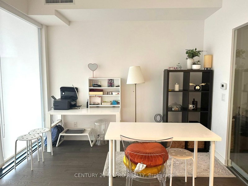 Room2