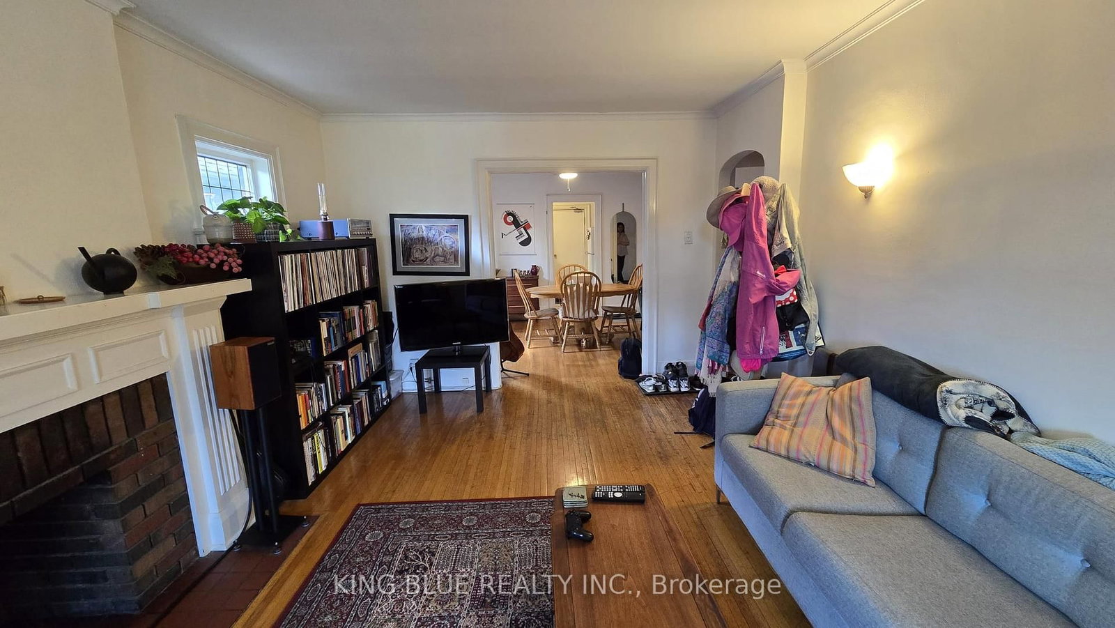 Listing Image 7