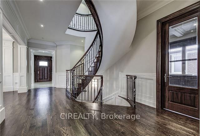 200 Churchill Avenue