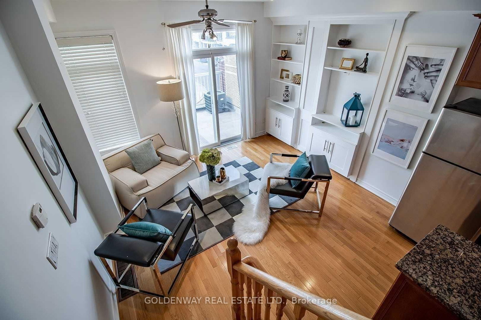 Listing Image 7