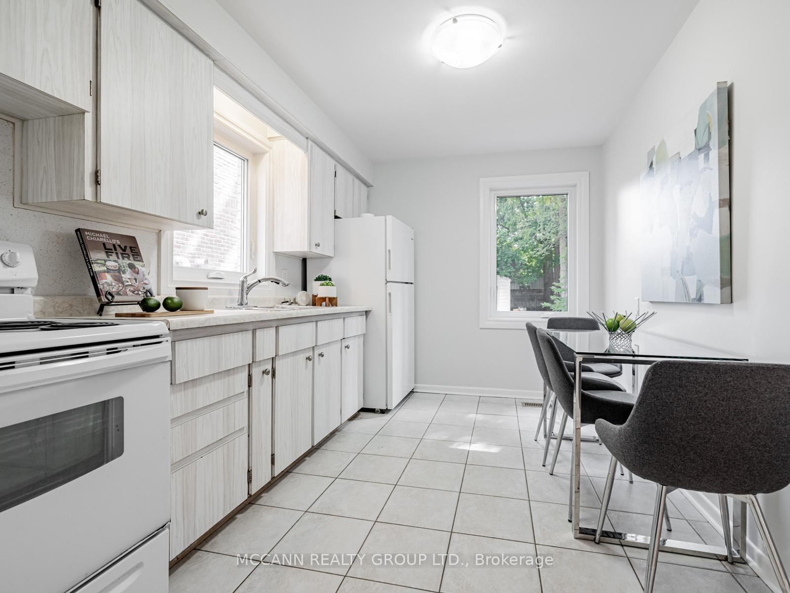 Listing Image 13