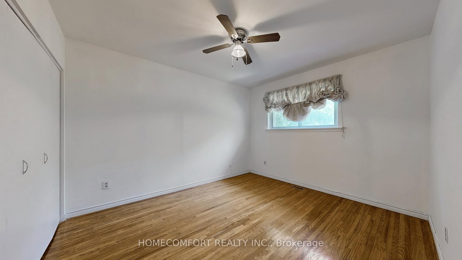 Listing Image 26