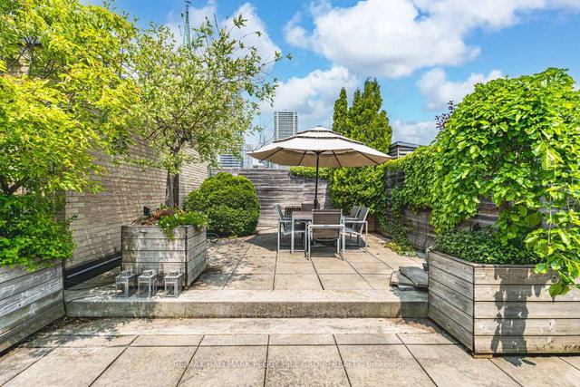 824 - 80 Front Street E