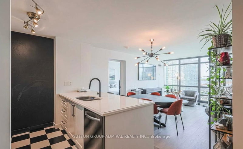 1911 - 397 Front St W, Toronto, M5V 3S1 | Image 2