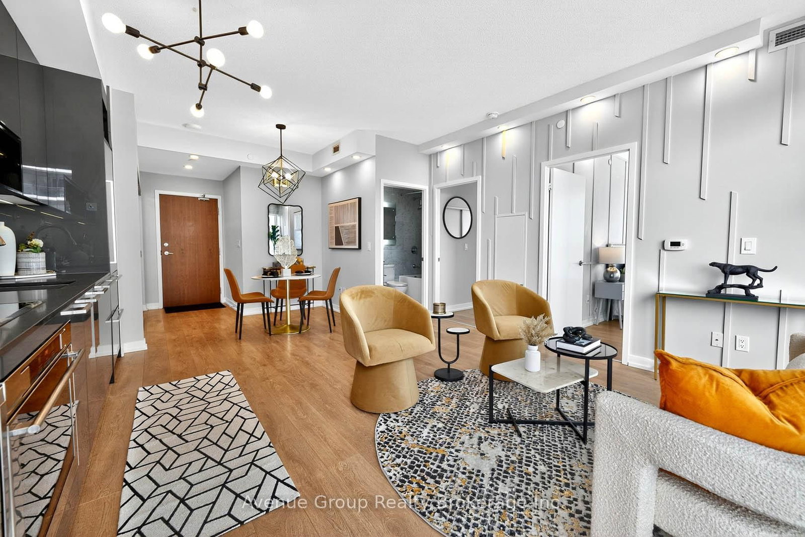 Listing Image 7