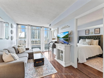 Unit 1208 — 15 Fort York Boulevard E — photo 6
