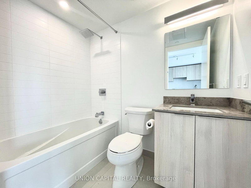 2306 - 501 Yonge St, Toronto, M4Y 1Y4 | Image 2