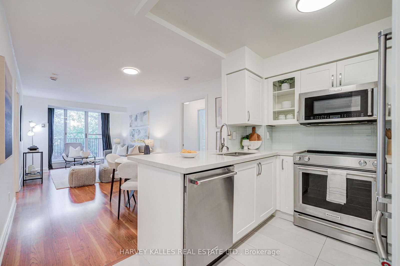 Listing Image 7