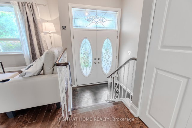 12 Murellen Crescent