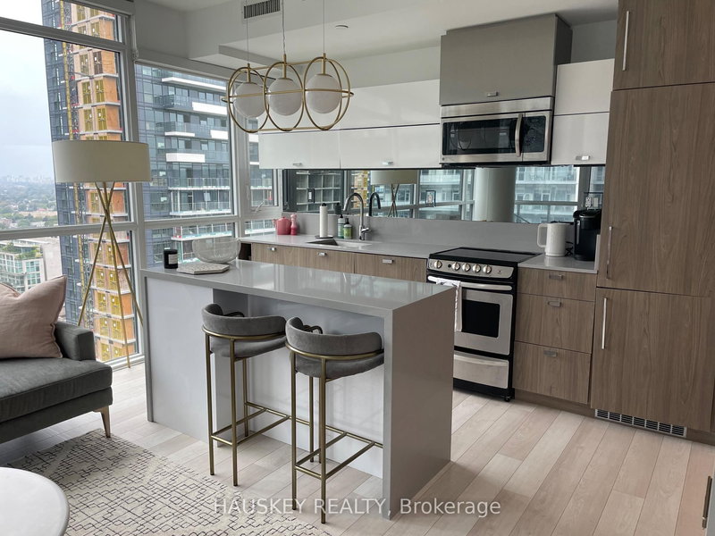 2511 - 290 Adelaide St W, Toronto, M5V 1P6 | Image 3