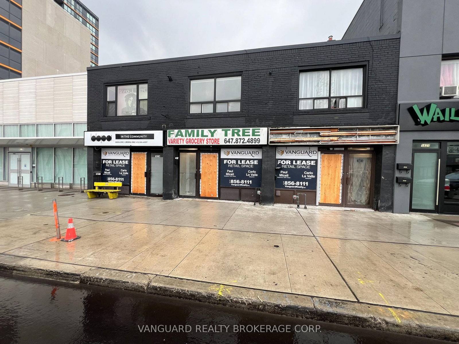 1621-1625 Eglinton Avenue - Photo 3