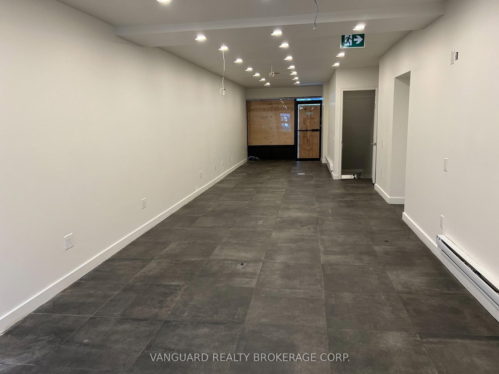 1621-1625 Eglinton Avenue - Photo 9