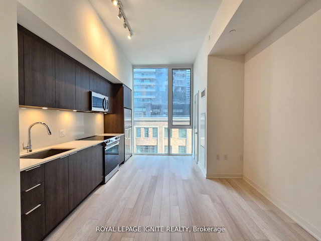 504 - 357 King Street W, Toronto | Terminated, C12424380 | Condos.ca