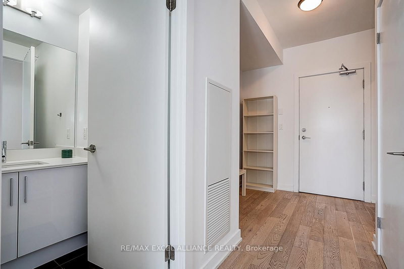 2501 - 20 Bruyeres Mews, Toronto, M5V 0G8 | Image 3