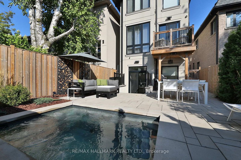 159 Roe Ave, Toronto, M5M 2J1 | Image 2