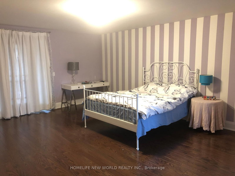 15 Kenneth Wood Cres, Toronto, M2N 0K3 | Image 3