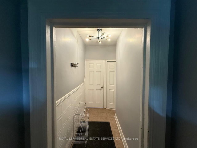 2nd Fl - 263 Grace Street