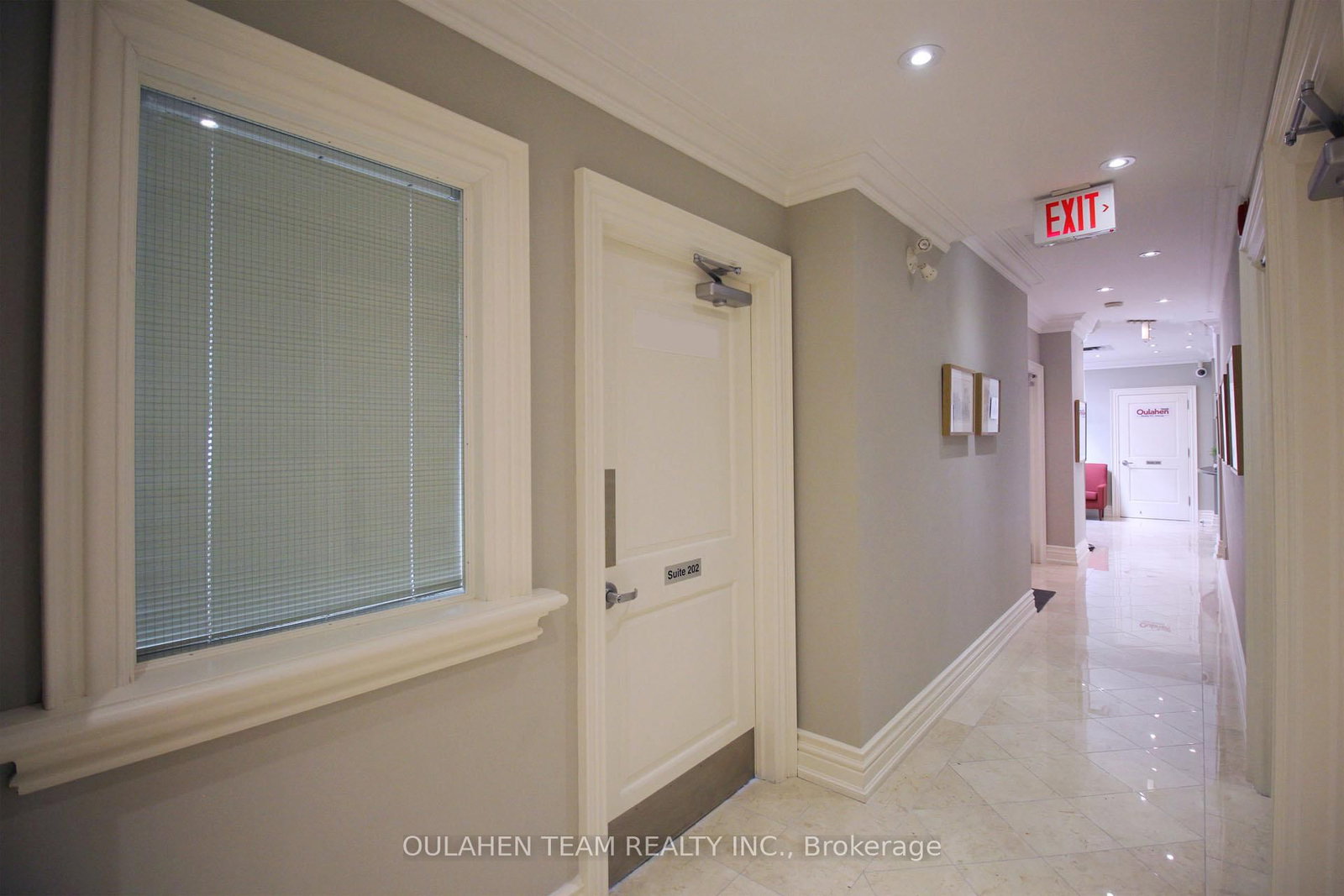 4685 Yonge Street, Unit 202 - Photo 2