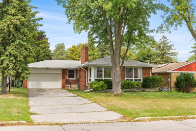 Detached House sold at 232 Newton Drive, Toronto, Ontario, M2M 2P3 - Newtonbrook East - MLS: C12432739