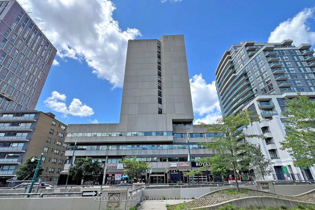 1510 - 720 Spadina Avenue