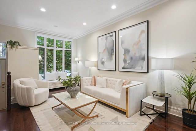 4 - 260 Russell Hill Road