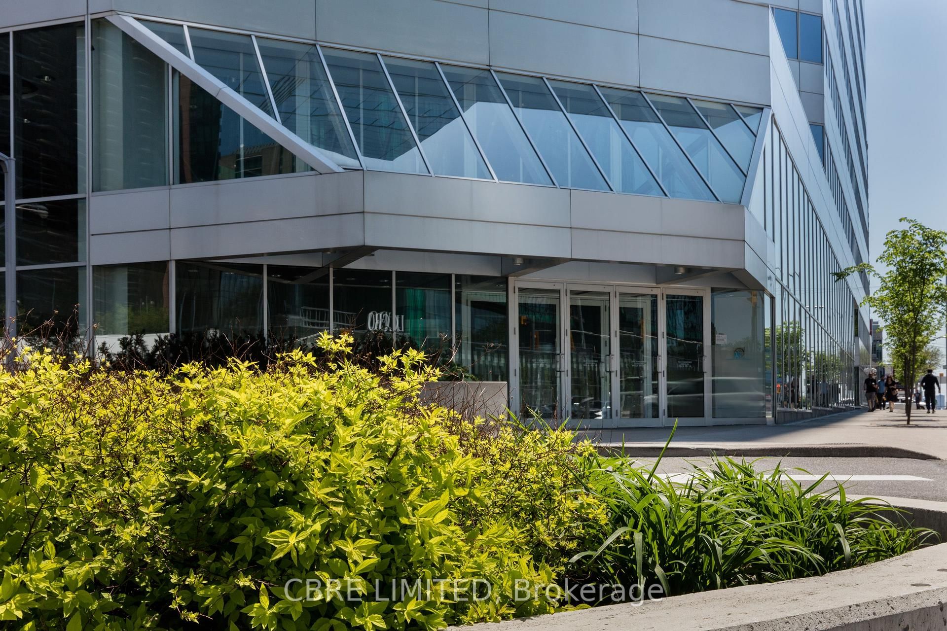 4711 Yonge Street, Unit Unit 1102