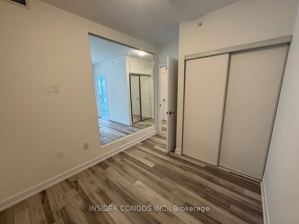 925 - 15 Richardson Street 5