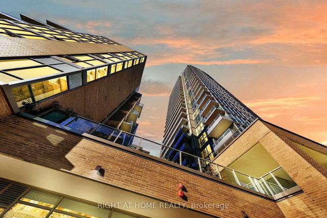 625 - 52 Forest Manor Road