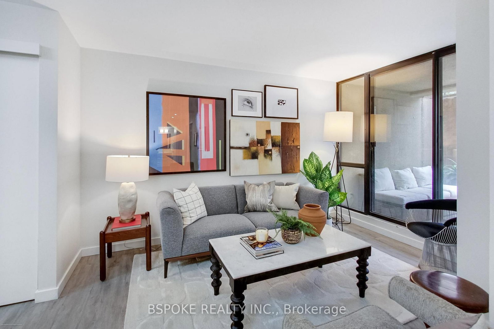 Listing Image 7