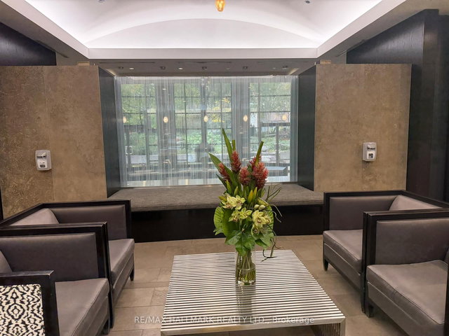 2507 - 33 Sheppard Avenue E