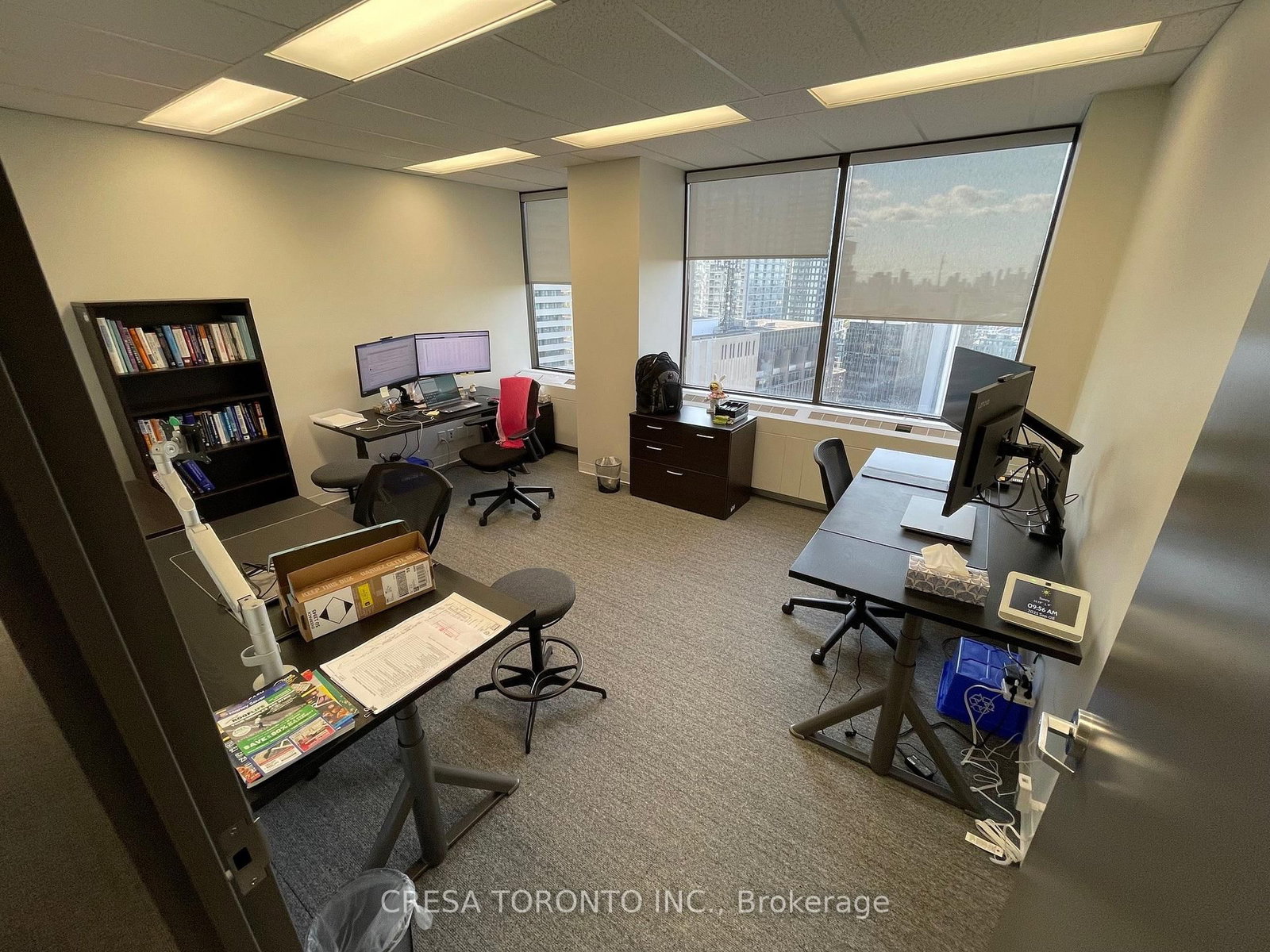 20 Eglinton Avenue W, Unit 1902 - Photo 3