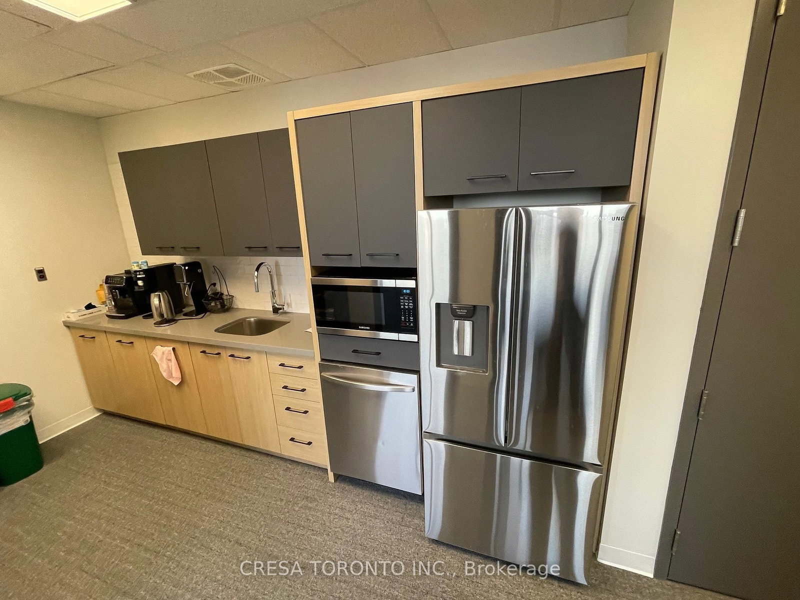 20 Eglinton Avenue W, Unit 1902 - Photo 4