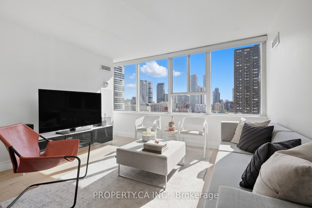 1501 - 45 Carlton Street