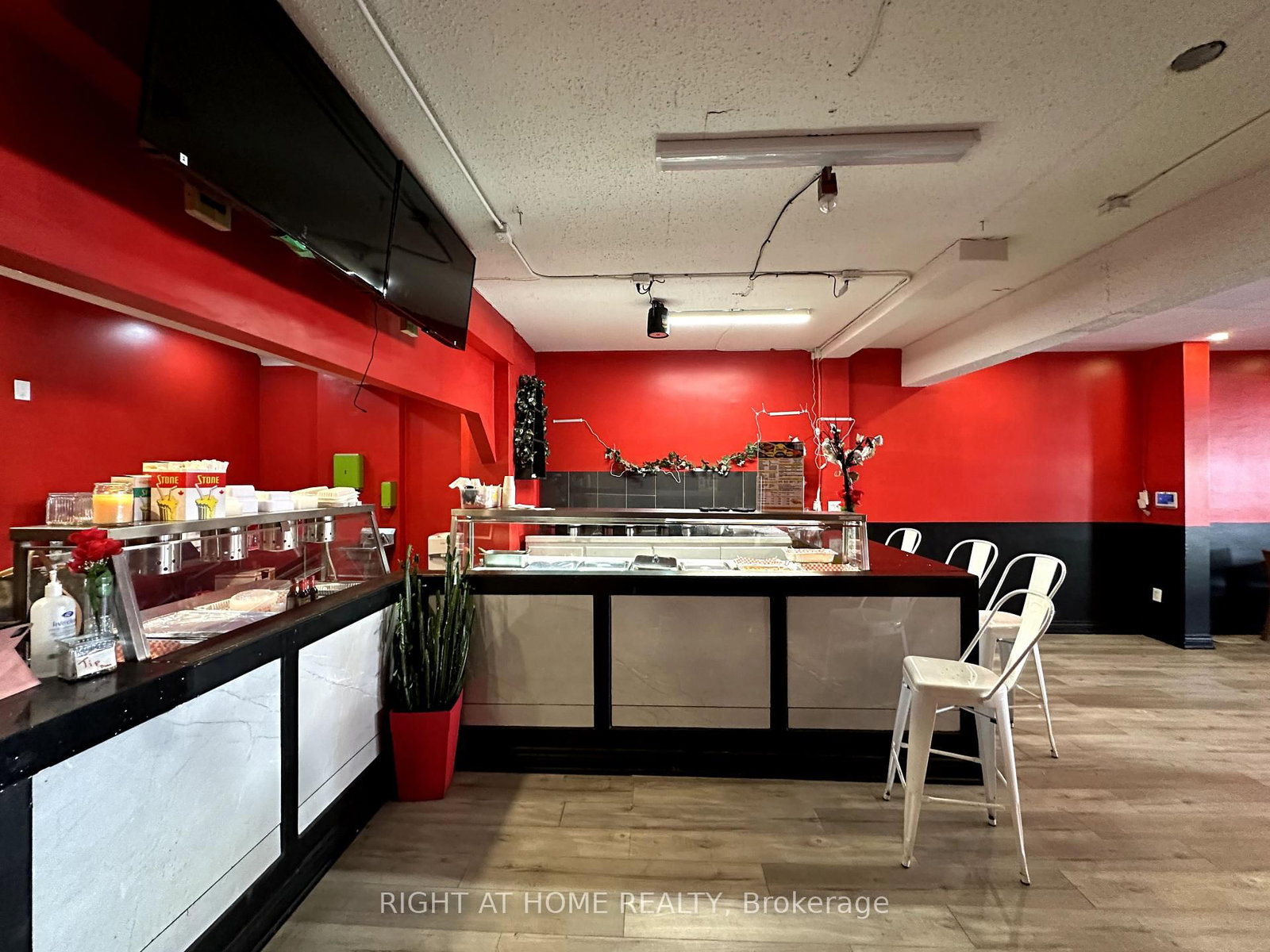 1653 Eglinton Avenue W - Photo 5