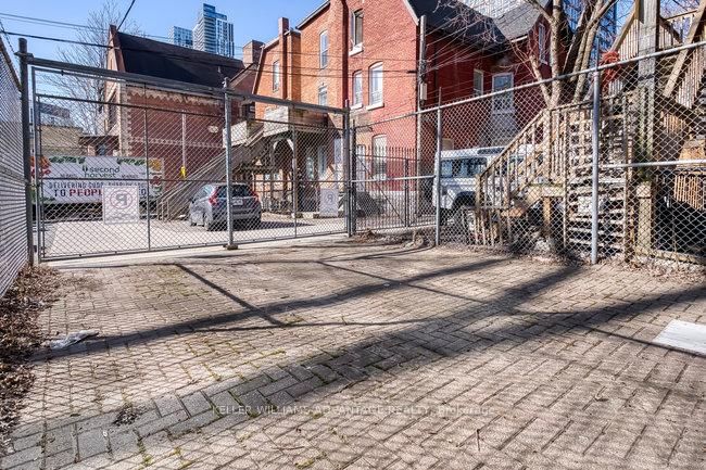 157 Gerrard Street E - Photo 49