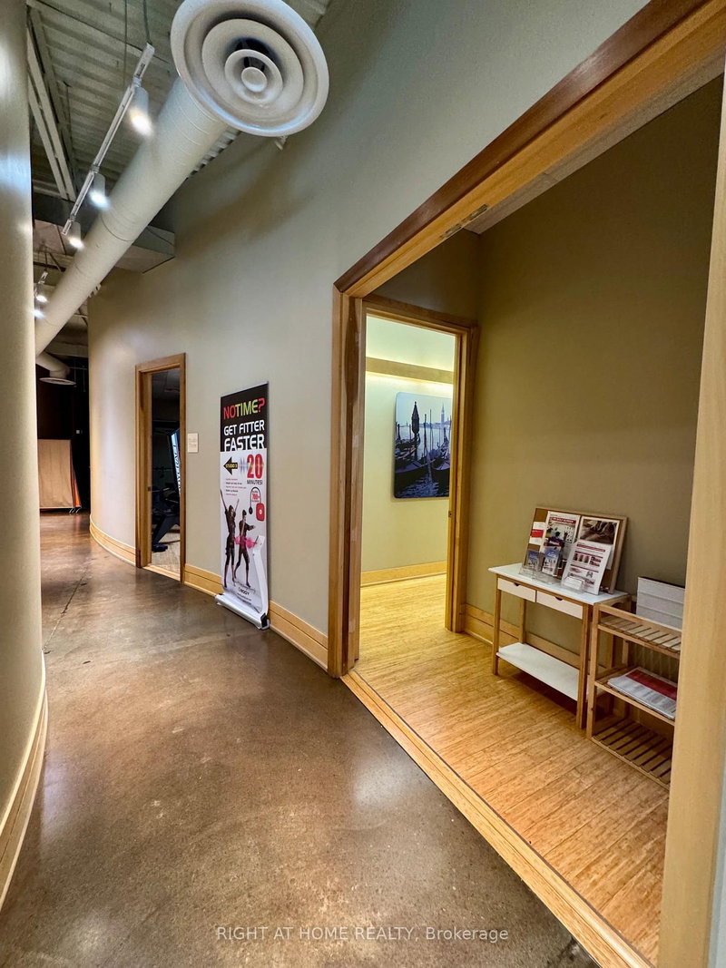 Studio #2 - 3-25 Scarsdale Rd, Toronto, M3B 2R2 | Image 3