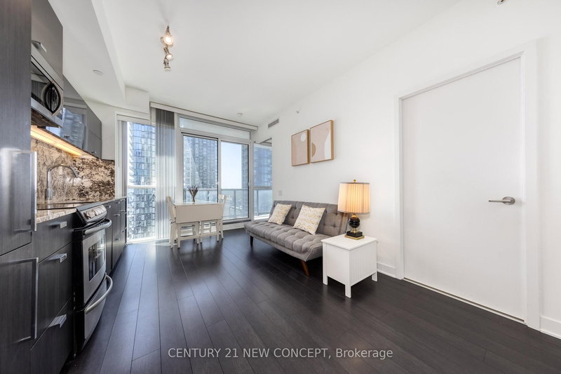 2612 - 290 Adelaide St W, Toronto, M5V 0P3 | Image 3