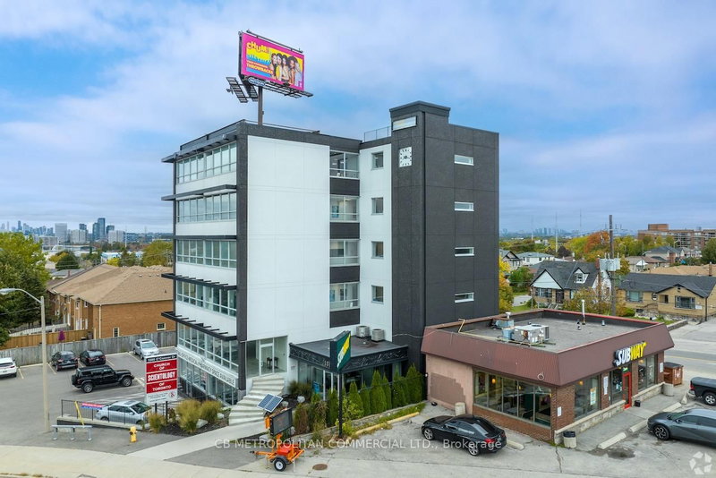 1880 O'connor Dr, Toronto, M4A 1W9 | Image 3